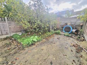 Photo 16- click for photo gallery